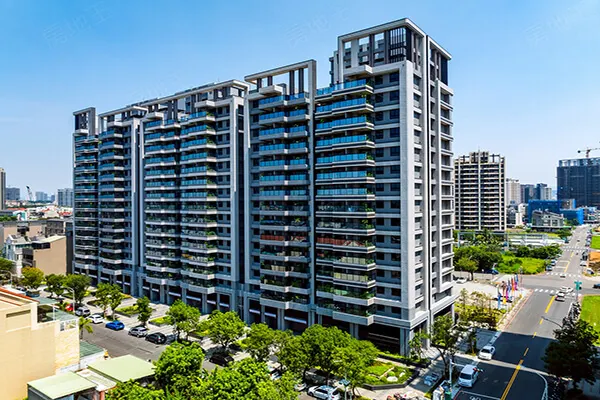 崑庭馥御建案主視覺