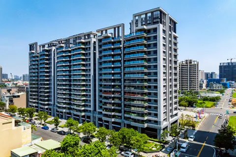 崑庭馥御建案主視覺