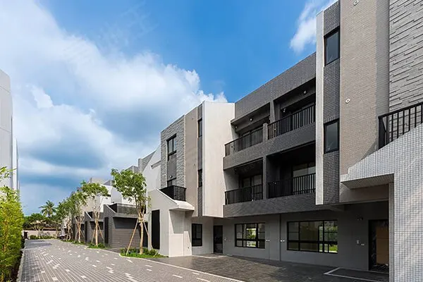 大隱極上建案主視覺