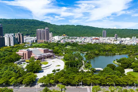 耀美術建案主視覺
