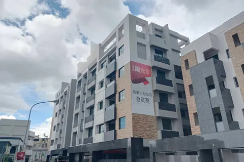 陽光8－華廈區建案主視覺